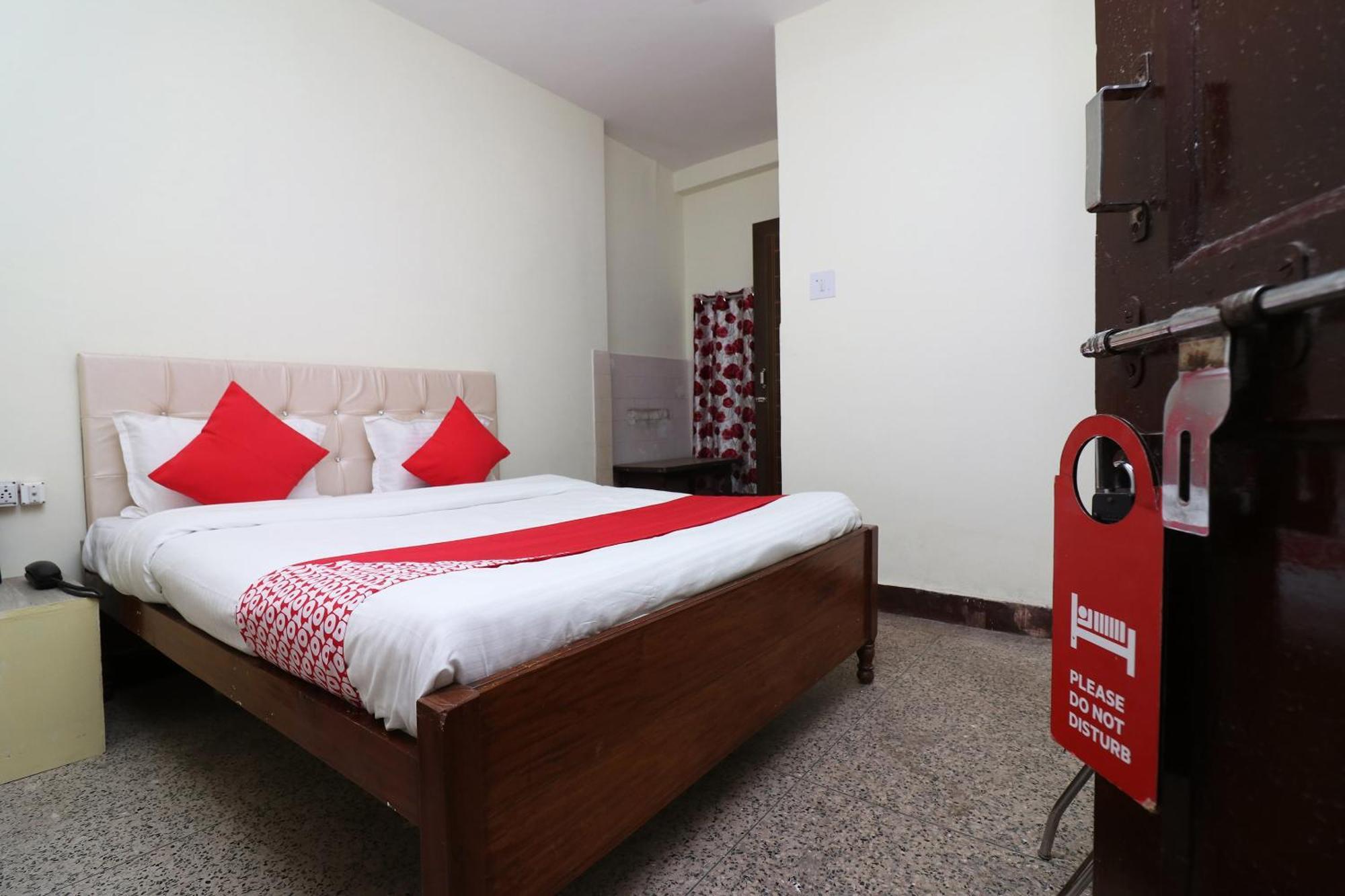 Hotel Shreya Bhubaneswar Exterior photo