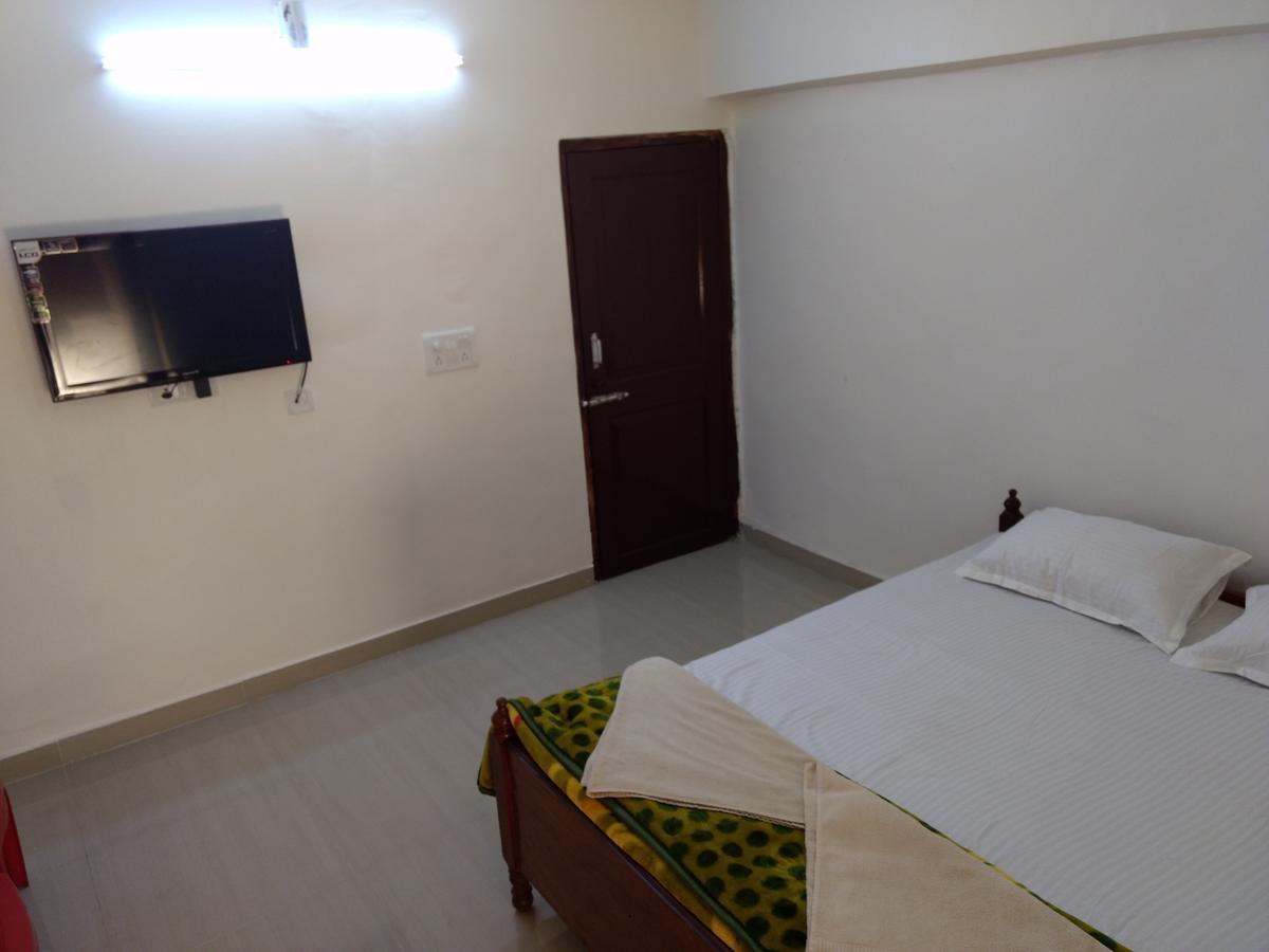 Hotel Shreya Bhubaneswar Exterior photo